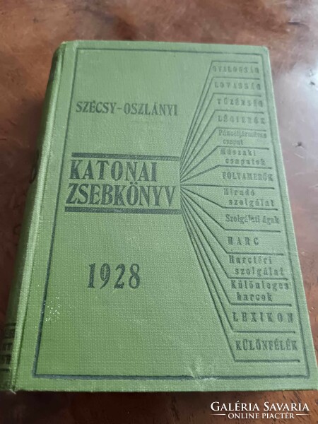 Military pocket book from 1928, in very good condition, with contemporary advertisements, cloth binding, collector's item