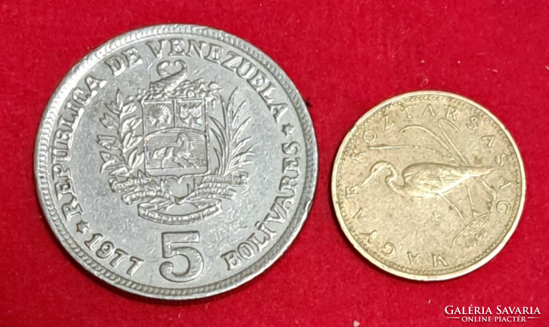 1977. Venezuela 5 Bolivar  (1646)