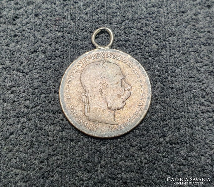 Silver 1 crown money pendant from 1900.