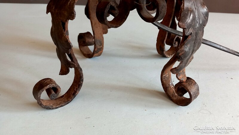 Huge wrought iron table lamp antique negotiable design