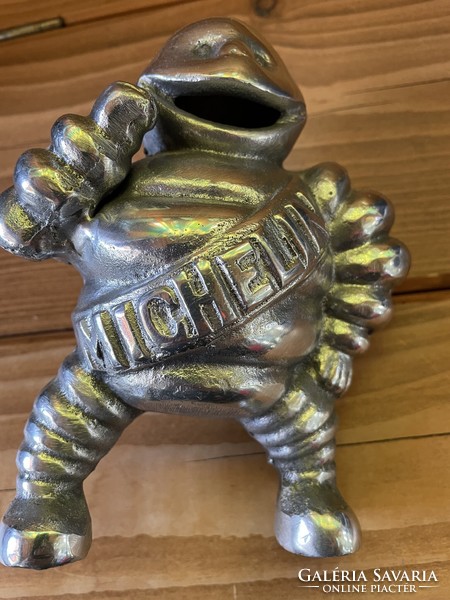 Michelin baba veterán reklám figura
