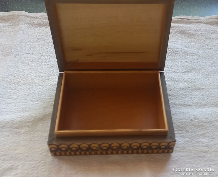 Ornately carved wooden box/jewelry holder