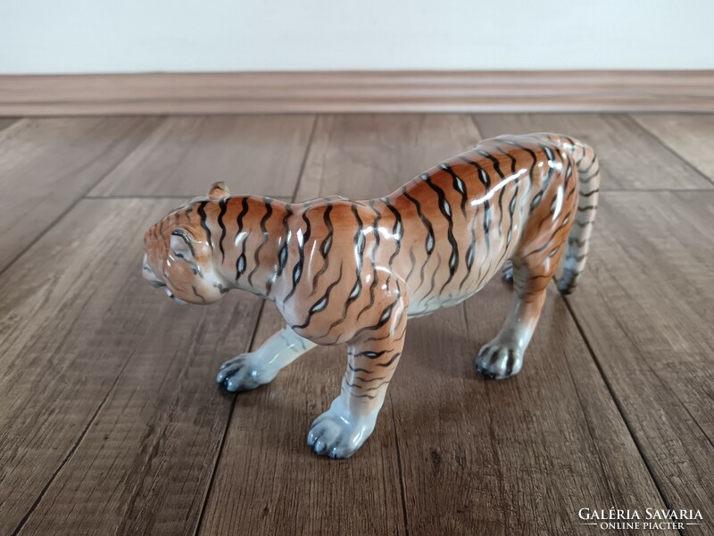 Régi Herendi porcelán tigris