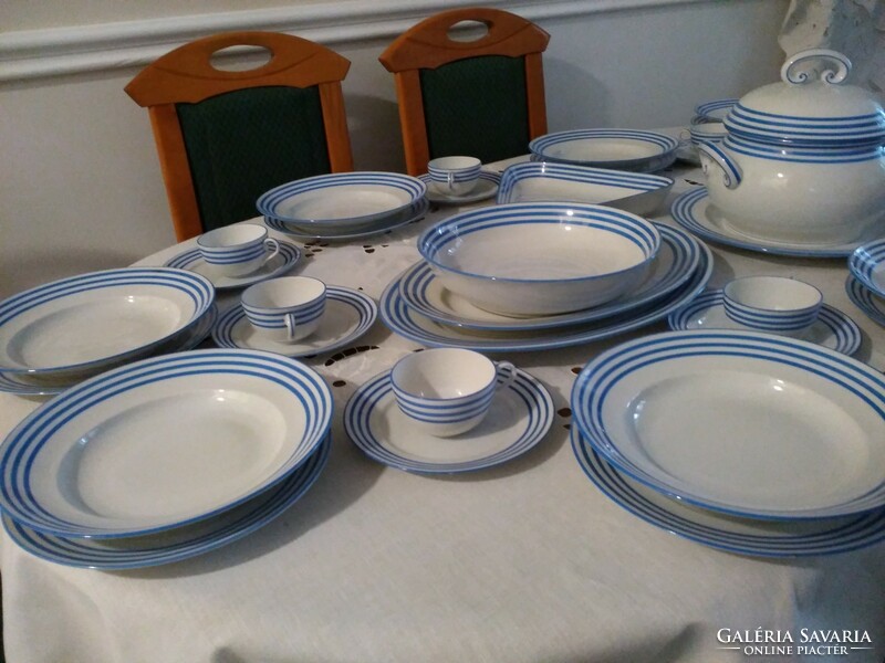 Oh Herend twelve-person striped porcelain tableware from the 1920s!