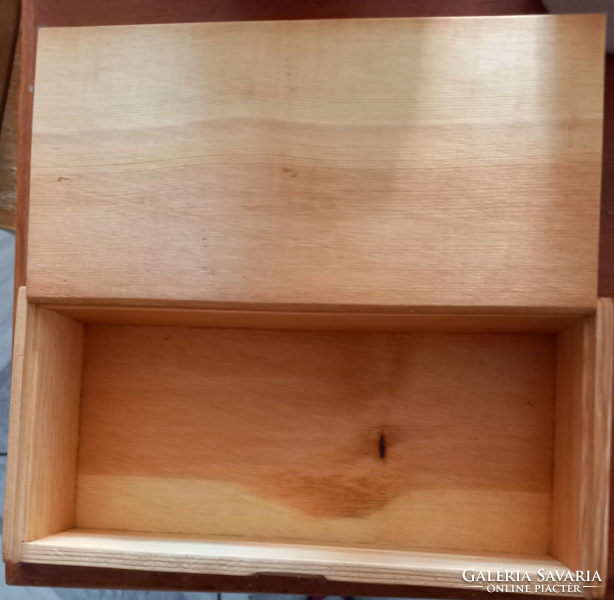 Pine marquetry gift box