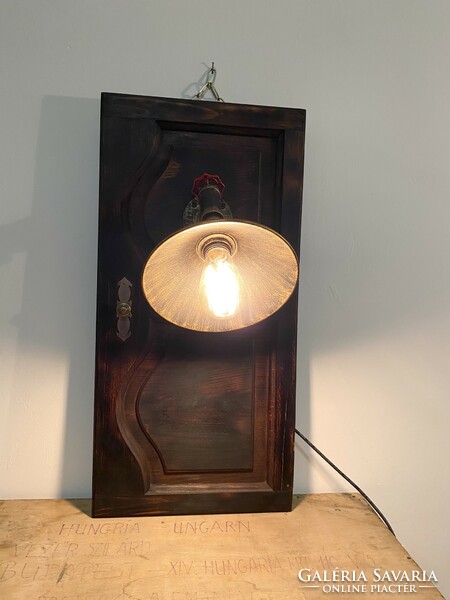 Unique design wall / reading lamp