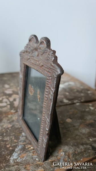 Tiny iron picture frame