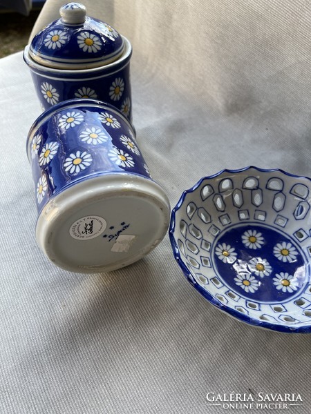 Unused porcelain containers