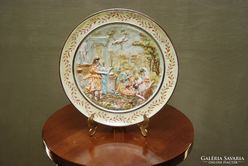 Capodimonte decorative plate /01/ Italian ceramics