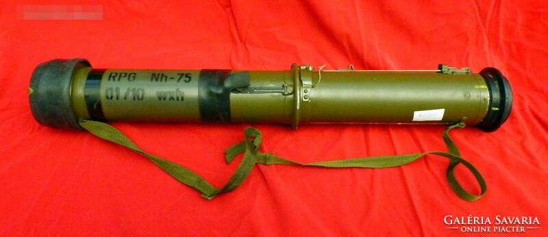 Rpg-nh-75 deactivated anti-tank missile launcher