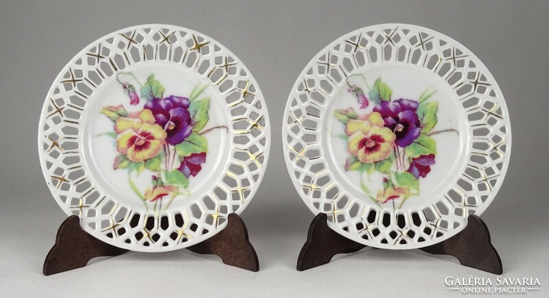 1Q852 old violet porcelain decorative plate, pair of display ornaments 12.8 Cm