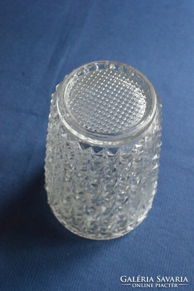 Régi váza , öntött üveg  10,5 x 15 cm apró hiba