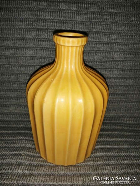 Yellow ceramic vase (a12)