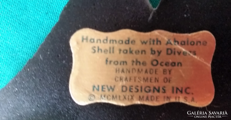 Kézműves vintage Abalone kagylóberakásos csikóhal  by Drivers from The Ocean, fali dísz