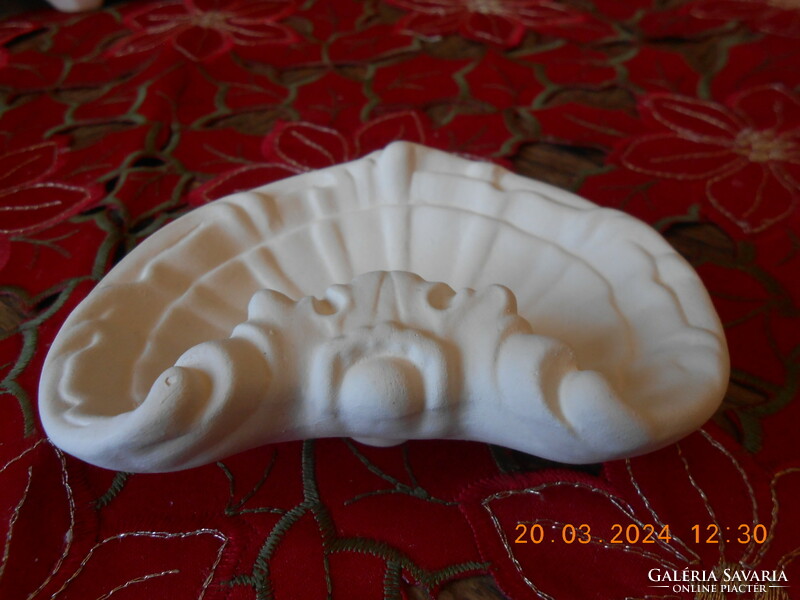 Zsolnay pyrogranite shells, small