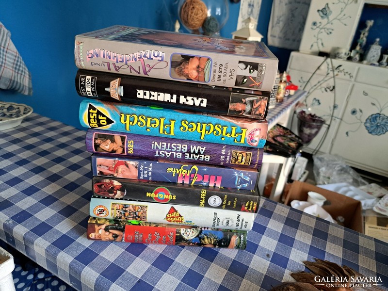 8 db eredeti VHS műsoros ,, pornó,,