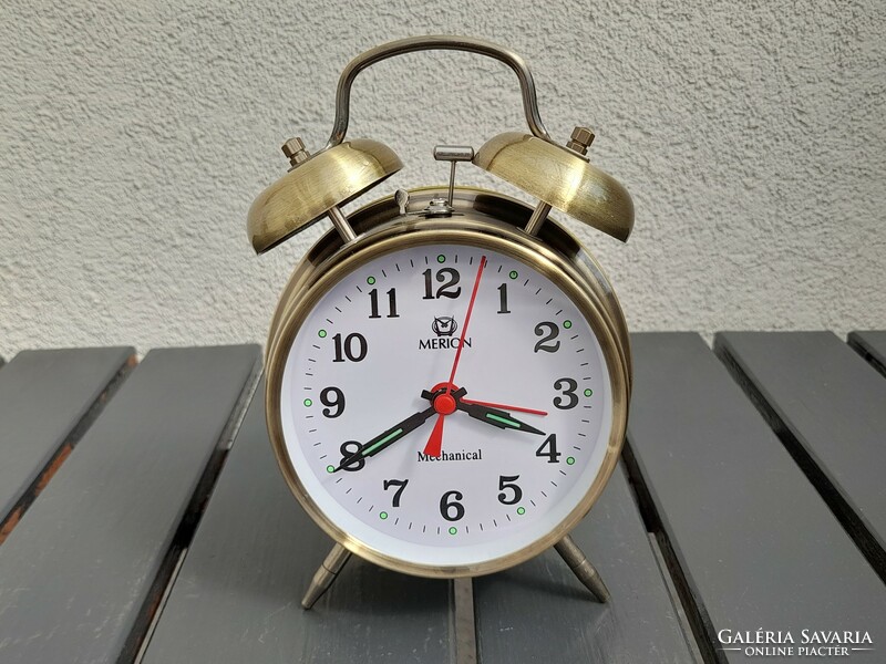 Perfect desktop rattle alarm clock