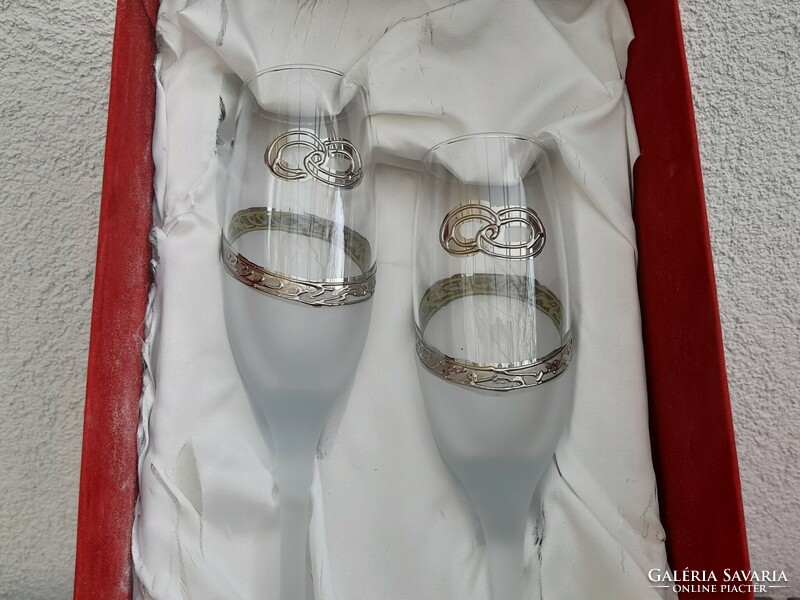 Wedding glasses in pairs