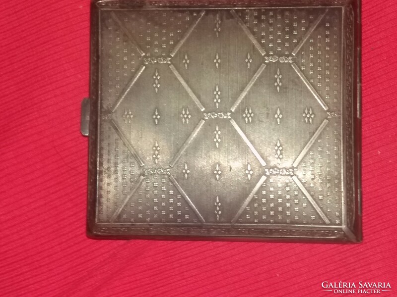 Vintage silver-plated alpaca metal case for storing 20 cigarettes according to the pictures