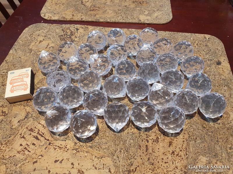 Valódi gyémánt hatású műanyag függeszthető csillár díszek dekoráció