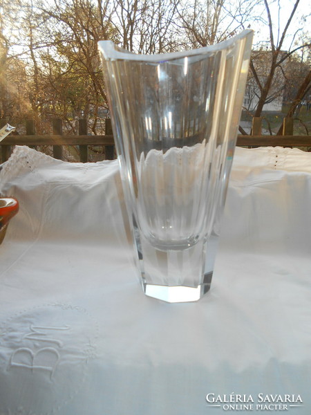 Thick glass vase polished on the side - 20s. Size: 20.5 cm