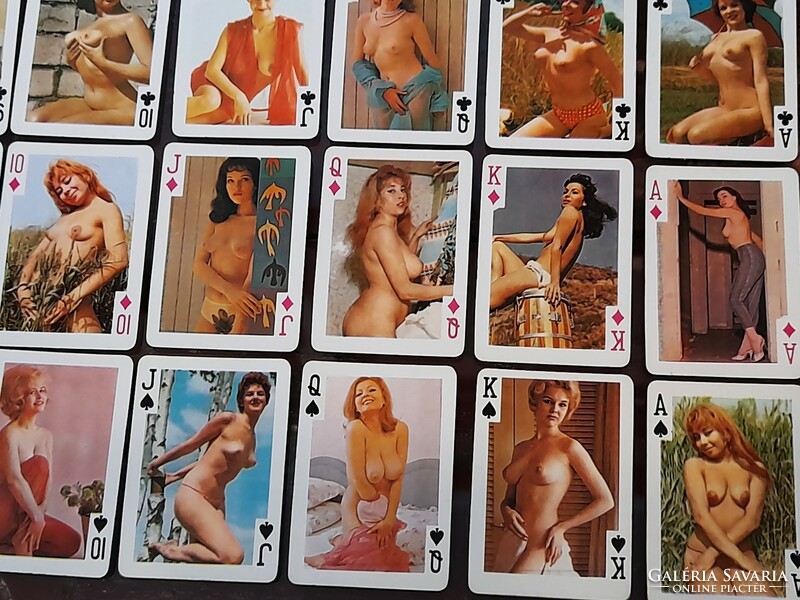 Retró cicis kártya, erotikus francia kártya pakli dobozában 70-es évek.