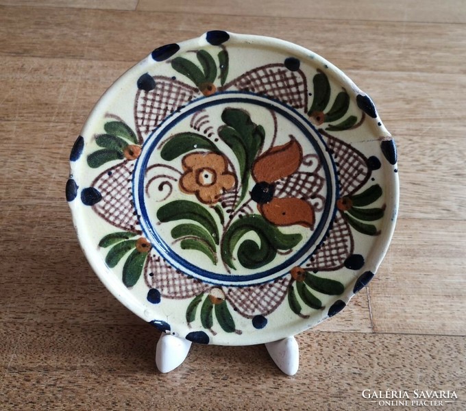 Glazed folk ceramic plate 15.5 cm