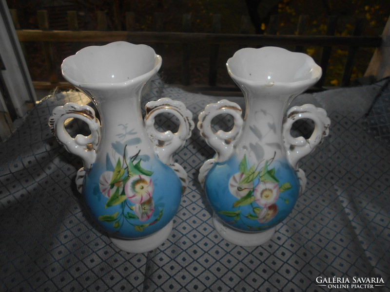 2 Biedermeier porcelain vases - the price applies to 2 pieces - hand painted