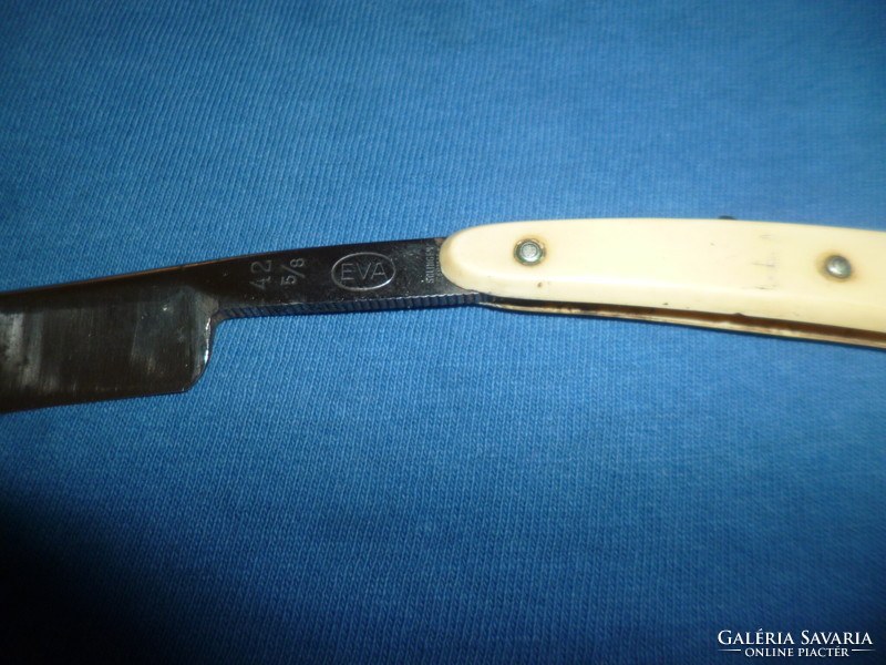 Antique solingen razor with handle