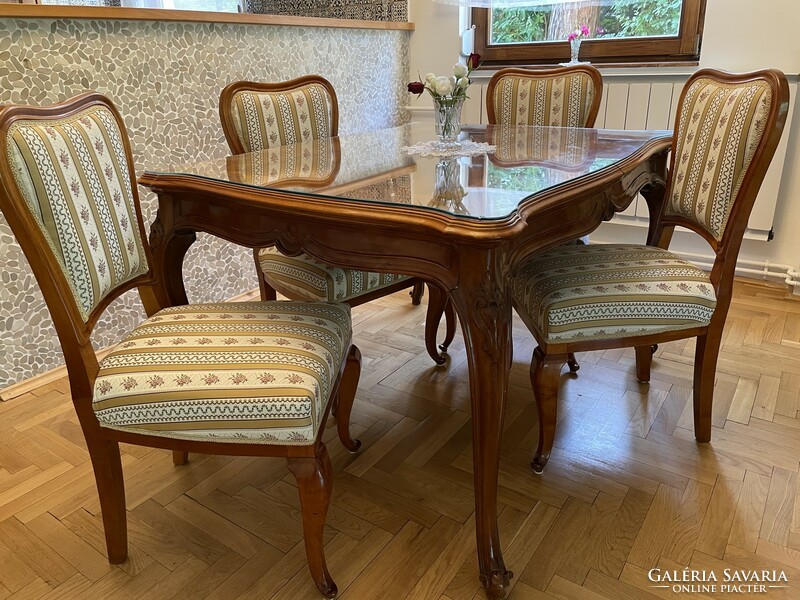 Barokk asztal 4 székkel