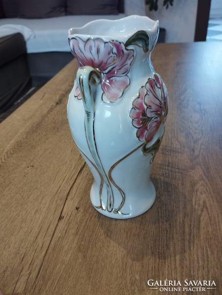 Zsolnay szecessziós virágmintás váza