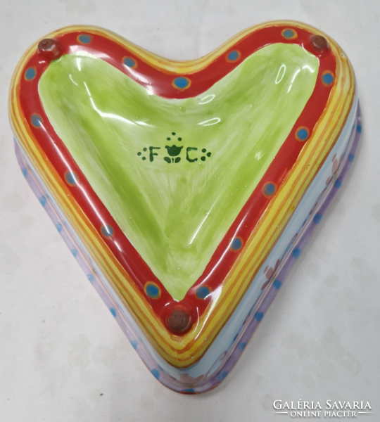 Large glazed painted heart-shaped ceramic baking dish 23 cm.
