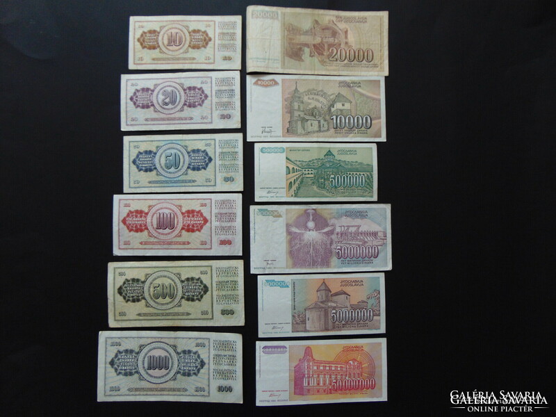 Row of 12 dinar banknotes!