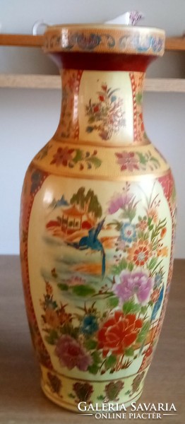 Oriental hand-painted vase, 30 cm
