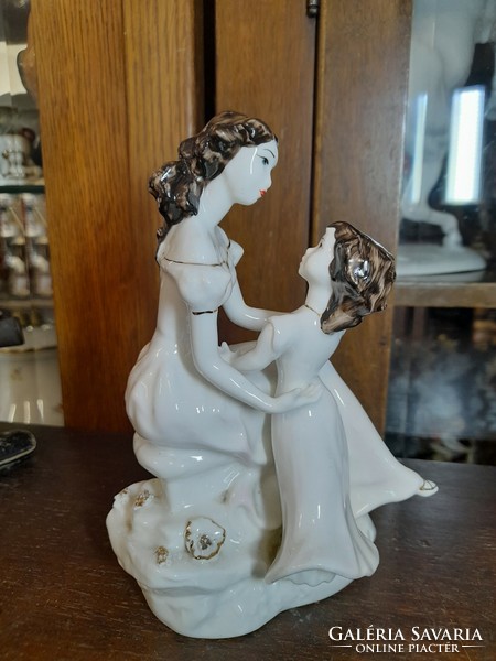 Anya lányával Art Deco Porcelán Figura.16 cm.