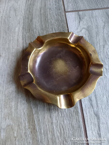 Old copper ashtray i. (11cm)