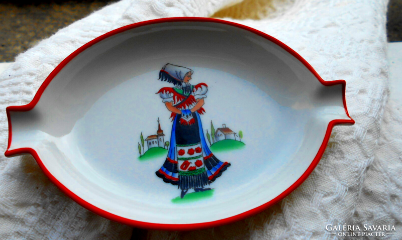 Matyó in folk costume Herend bowl 11 cm x 7.5 cm