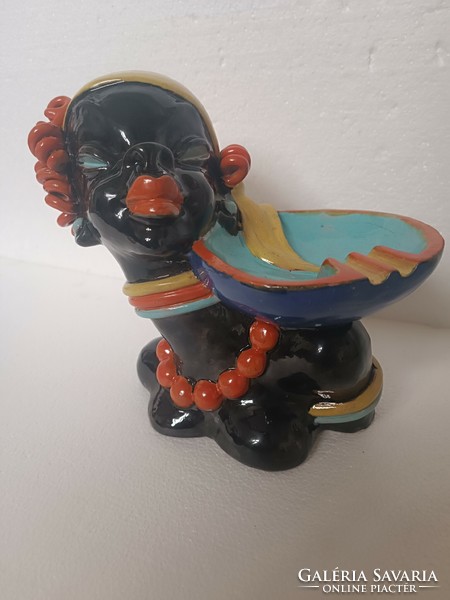 Art deco hop brothers African woman with necklace. Offerer