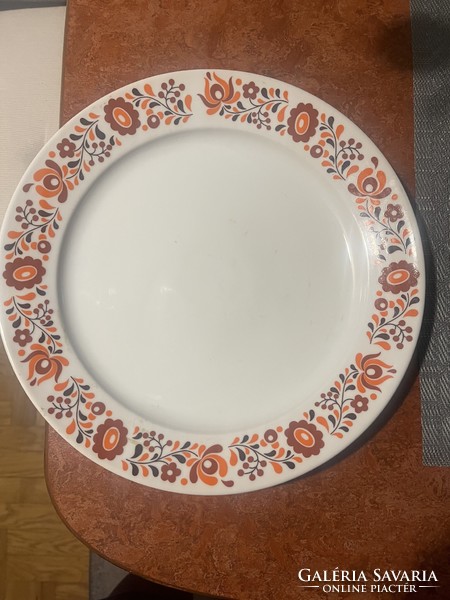 Wall plate 28 cm lowland porcelain