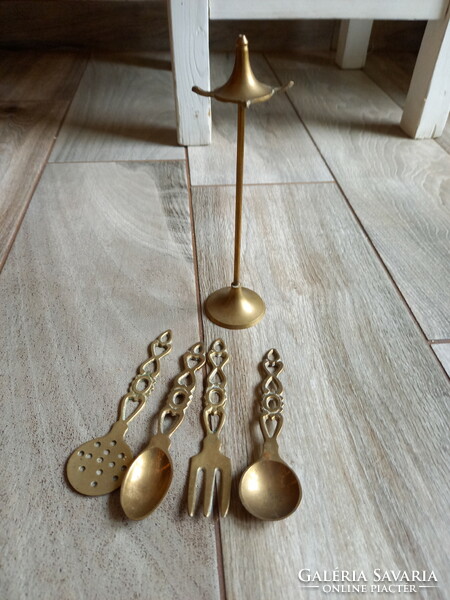 Gorgeous old copper kitchen accessories (17.5 cm)