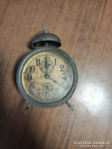 Old alarm clock doesn't work.
