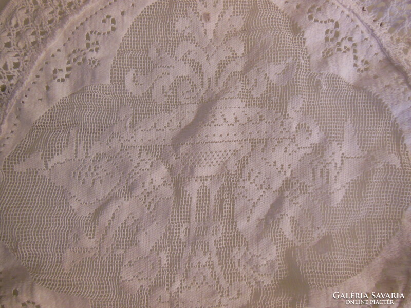Tablecloth - lace - 35 cm - handmade - snow white - old - Austrian - flawless