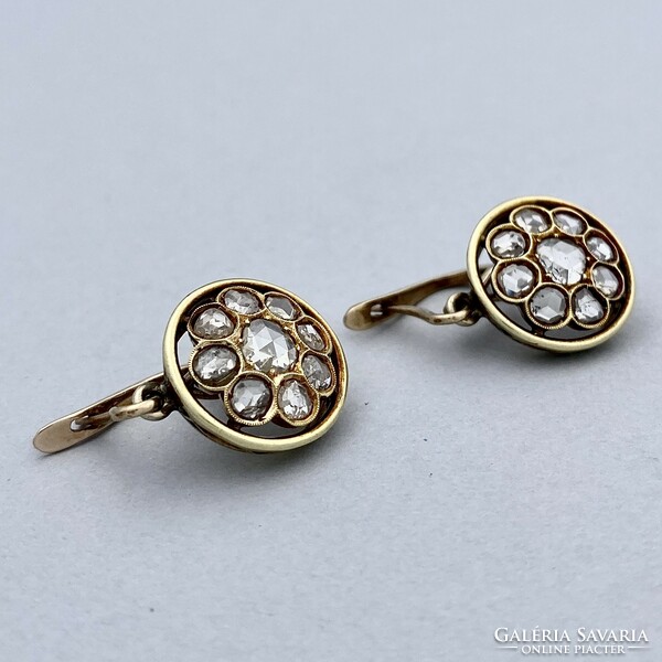 14 Ancient gold earrings with diamonds approx. 1.00 Ct.