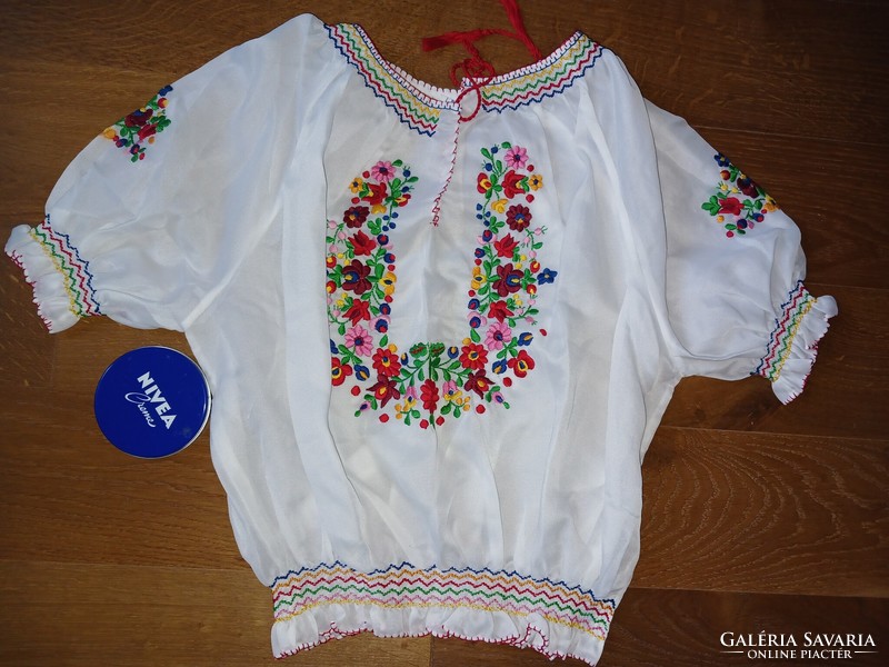 Embroidered matyó folk costume blouse