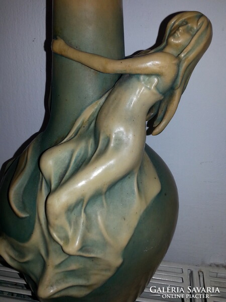 Bernard bloch vase, amphora