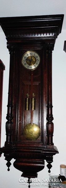 Huge wall clock