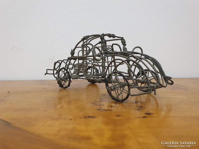 Vintage vw beetle made of wire
