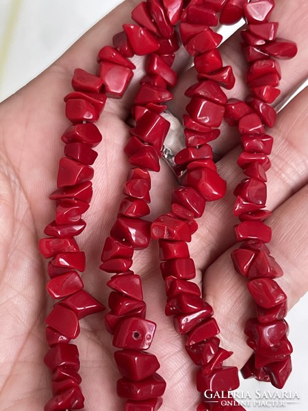 Very nice colored real coral pearl string.