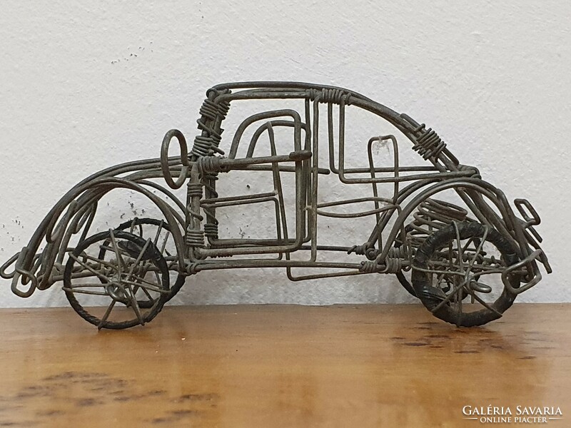 Vintage vw beetle made of wire