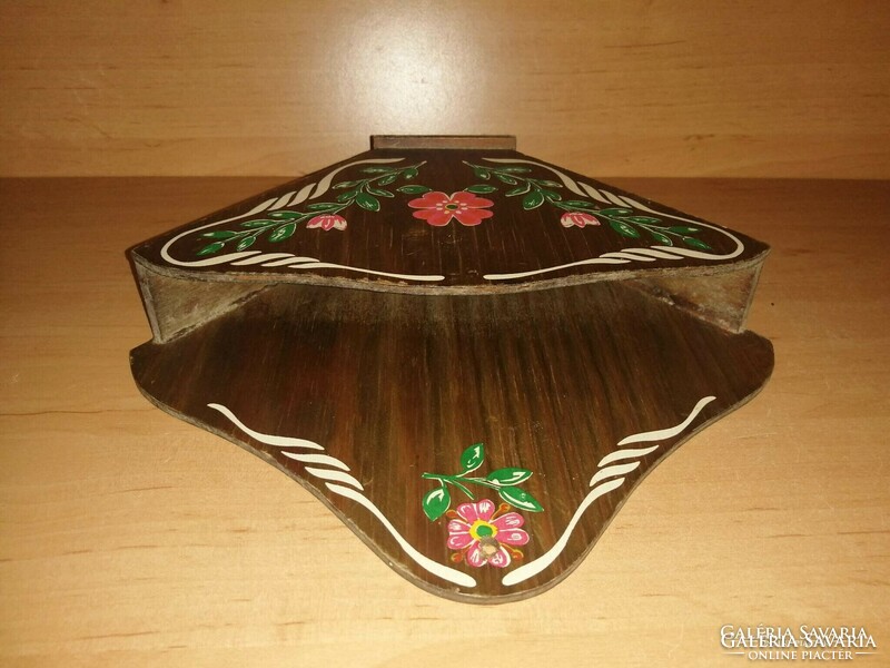 Old floral wooden wall comb holder (n)